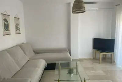 Image de Apartment Right by the Sea! Refurbished. Spacious, Quiet and Luminous