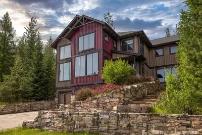 Image de Private chalet on golf course 5 min to Silver mntn