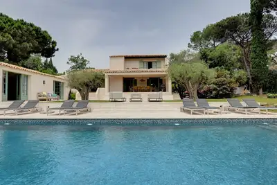 Image de Belle bastide de 5 chambres Ă 10 mn Ă pied de la plage de Tahiti