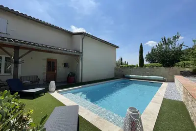 Image de Maison de campagne avec piscine entre Saint-Emilion et Bergerac