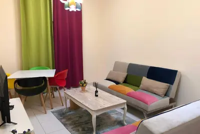 Image de A wonderful colorful space, nestled in the heart of the city.