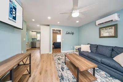 Image de Lincoln Cottage by Paw Paw Lake