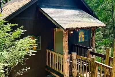 Image de Chateau Treehouse #11/ Oak Crest