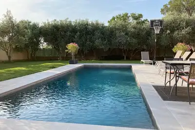 Image de Maison avec Piscine pour vos vacances dans le Sud, au calme pour 6 personnes