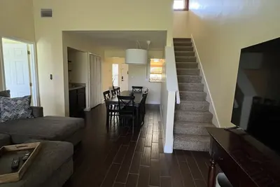 Image de Scenic Retreat - Spacious condo - 2 bedrooms, 2 full baths, loft, sleeps 7.