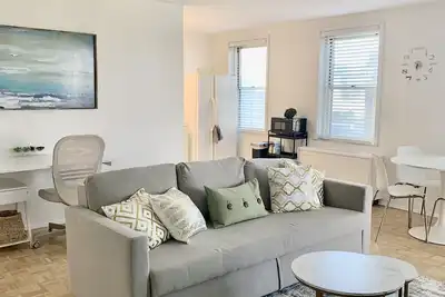 Image de Atl Downtown Condo w Balcony in the heart of the city.