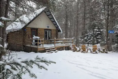 Image de 4 - Prunier : Chaleureux chalet en bois rond  au bord de la belle Rivière Rouge