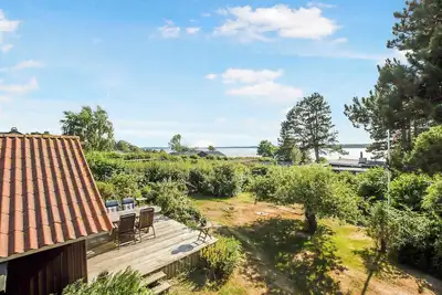 Image de Beautiful summer house with a magnificent view
