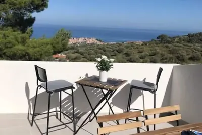Image de Secluded, 3 bed apartment, amazing views