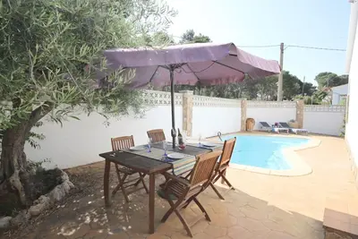 Image de Maison de plain-pied avec piscine privée à L'Escala. Hutg-070762
