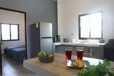 Image de Happy tower apartment 10 minutes walking to the beach