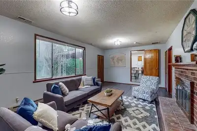 Image de Serene Hideaway with Lush Backyard Oasis: Historical Steilacoom