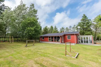 Image de 6 person holiday home in Nørre Nebel