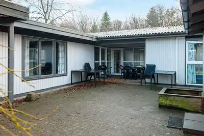 Image de Maison de vacances pour 10 a Glesborg-By Traum