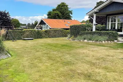 Image de Maison de vacances pour 6 a Hejls-By Traum