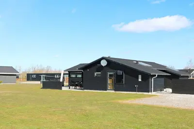 Image de Maison de vacances pour 8 a Hadsund-By Traum