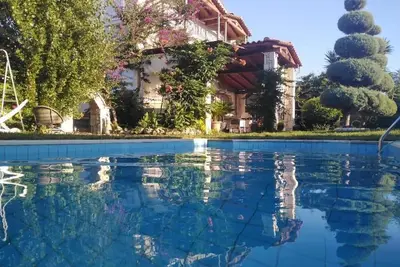 Image de Fantastic Villa in a Dreamy Garden, 15 Minutes From the Sandy Beach!