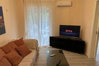 Image de ευρυχωρο πληρωσ ανακαινισμενο διαμερισμα, με πολλεσ ανεσεισ