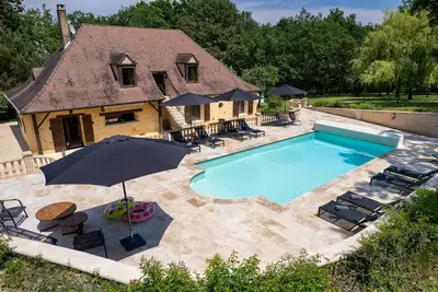 Image de Maison Saint-Blaise de Luxe | Monpazier piscine chauffée privée et jardin 6p