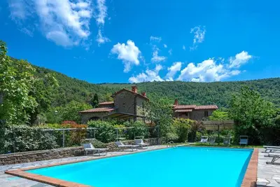 Image de Maison de Campagne Ă Cegliolo avec 7 chambres Ă coucher, 14 couchages