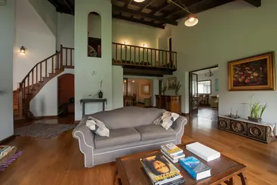 Image de Casa Quinta En Plena Ciudad De Vicente Lopez-buenos Aires