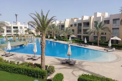 Image de Nayah Stays, Pool View 2 en-suite bedrooms, few walking steps to Mangroovy Beach