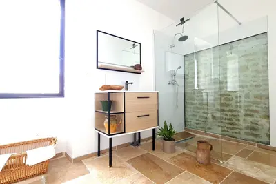 Image de maison de pays entièrement rénové
