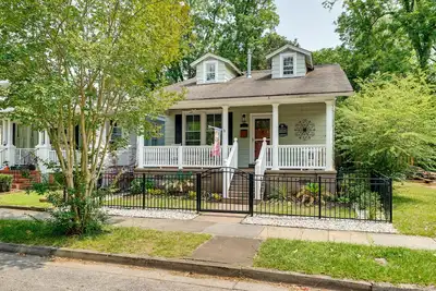 Wilmington Vacation Rental: Close to Riverwalk!