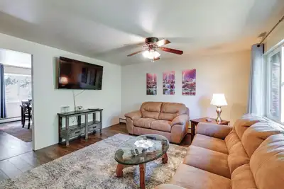 Image de 1 Mi to Downtown & River: Family Apt in Fairbanks