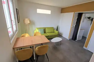 Image de Appartement 4 Personnes, 3 min à Pied de la Mer, Accès Direct rue Commerçante Pp