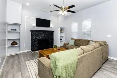 Image de Cozy Downtown Eustis Home minutes from Mt Dorah!