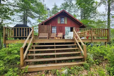 Image de Exclusive private island cabin sleeps 6