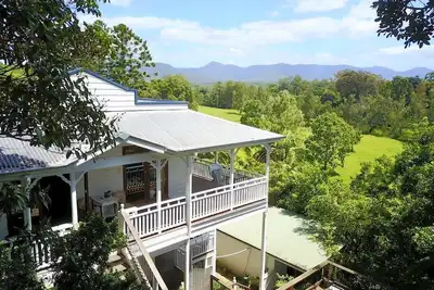 Image de 9 Room Guesthouse in the Middle of Bellingen With Amazing Views Yoga Room Sauna