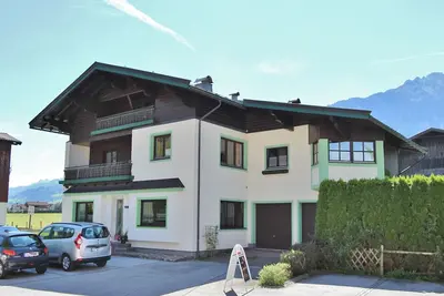 Image de Appartement spacieux à proximité du domaine