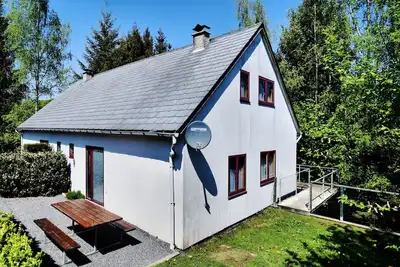 Image de Maison de vacances à Masbourg avec sauna