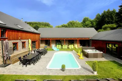 Image de Villa tranquille à Manhay avec jacuzzi