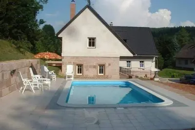 Image de Appartement moderne Ă Vidochov avec piscine