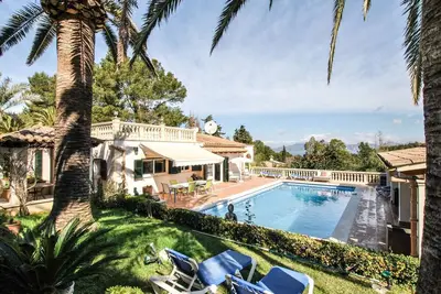 Image de Villa א Alcudia avec piscine