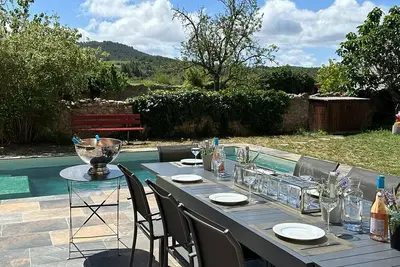 Image de Maison de famille avec piscine