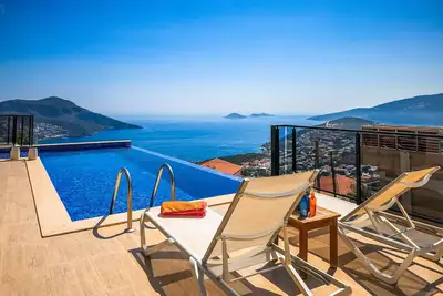 Image de Villa for 6 in Kiziltas Kalkan With Stunning sea Views