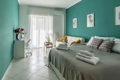 2 Bedroom Apartment in Naples