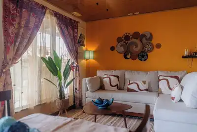 Image de 2 bdrm, 2 bath within walking distance to the beach and main street.