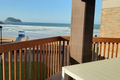 Image de Appartement Muskaria - Spectaculaire, 1er ligne de plage, piscine by Egona