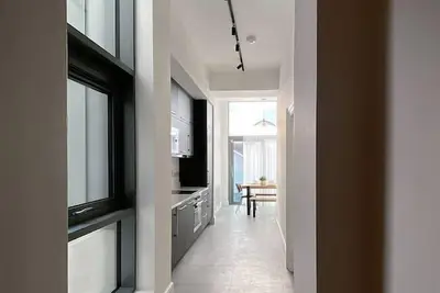 Luxuriously large period D2 property of character