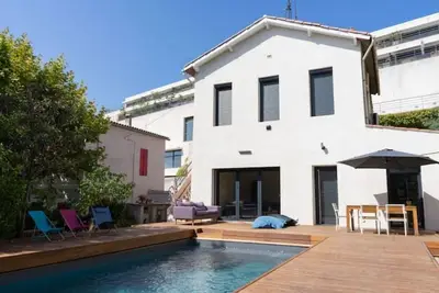 Image de Maison Charmante Avec Piscine Dans Marseille
