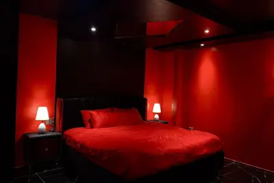 Image de A Spacious 5-bedroom House With a Pool, Beach Front, Close to the City Center