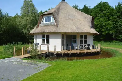 Image de Maison de vacances unique à Noordwolde avec jardin