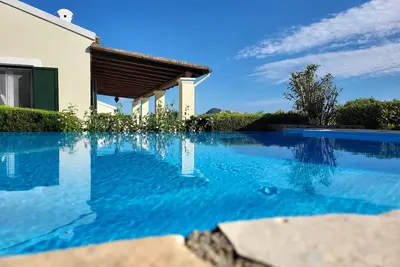 Image de Villa Callisto with two bedrooms and private pool for family Corfu 4 Sleeps
