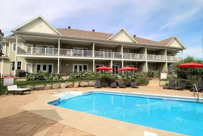 Image de Luxueux condo de 3 chambres. À 2 minutes du magnifique Mont Bromont. Citq#248275