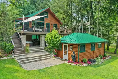 Waterfront/Beach/HotTub/Boat Mooring/Foosball@LittleBear-Perfect for 2 families!